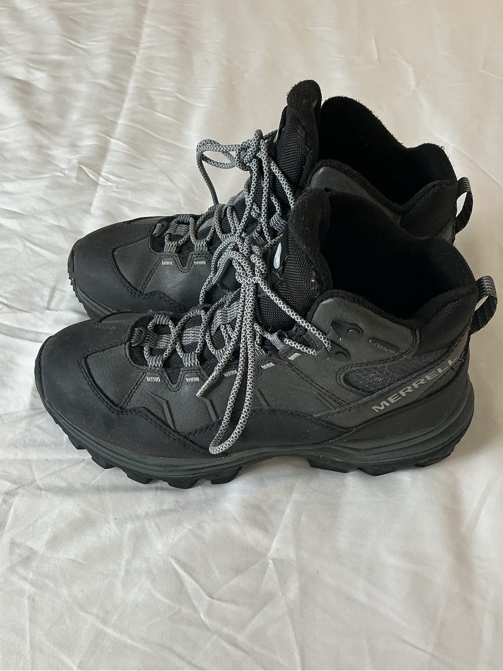 Merrell Men's Black Waterproof Insulated Hiking Boots Size 9W